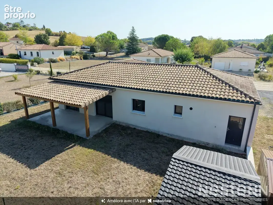 A Vendre Maison de plain-pied de 117 m² avec garage et jardin dans lotissement de Condom - photo 5