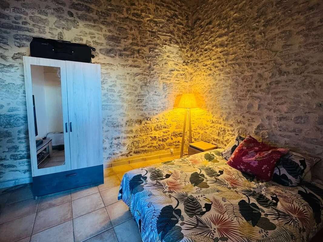 Maison à ALIGNAN-DU-VENT