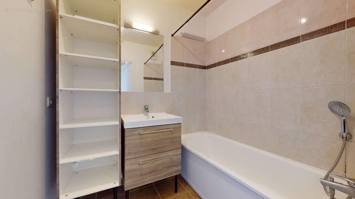 Bois Rochefort : Appartement 3 pièces avec balcon - photo 8