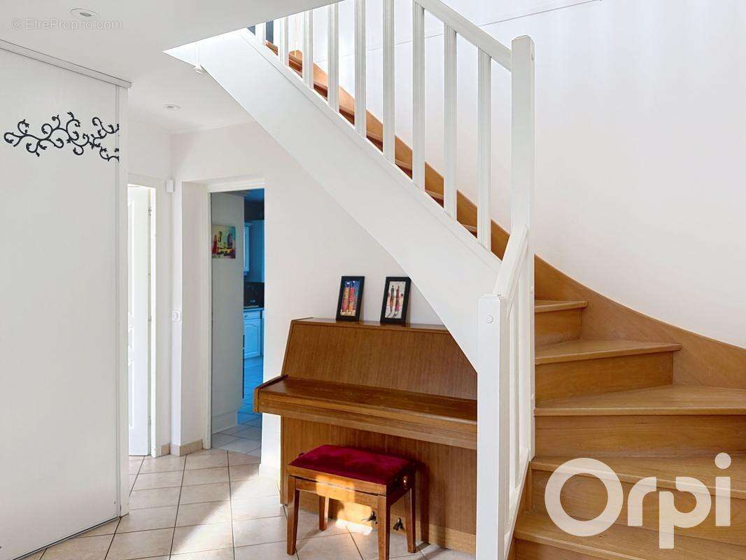 Maison à BALLAINVILLIERS