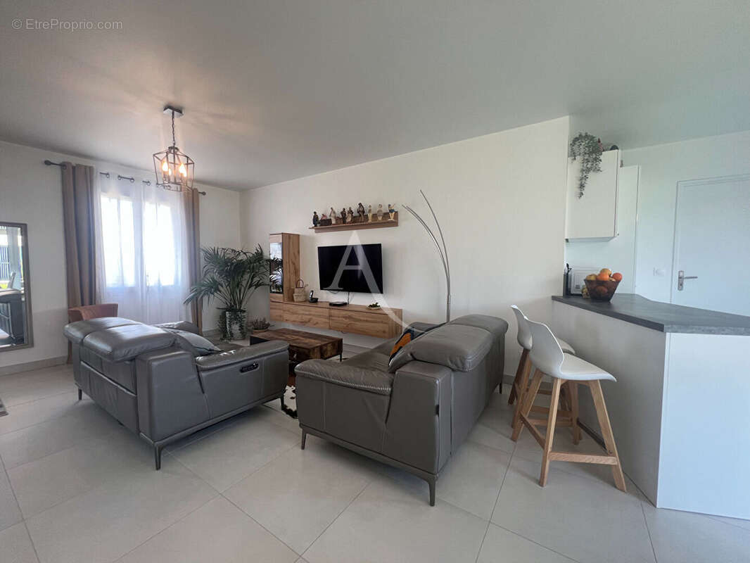 Maison à PORT-DES-BARQUES