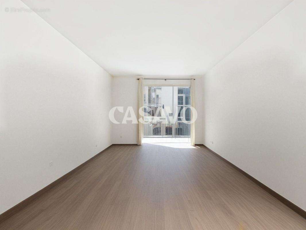 Appartement à PARIS-3E