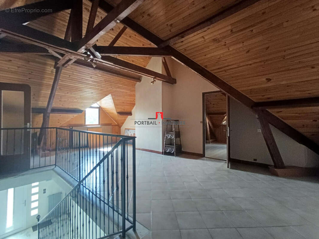 Maison 175 m² à Carbon-Blanc  - photo 9