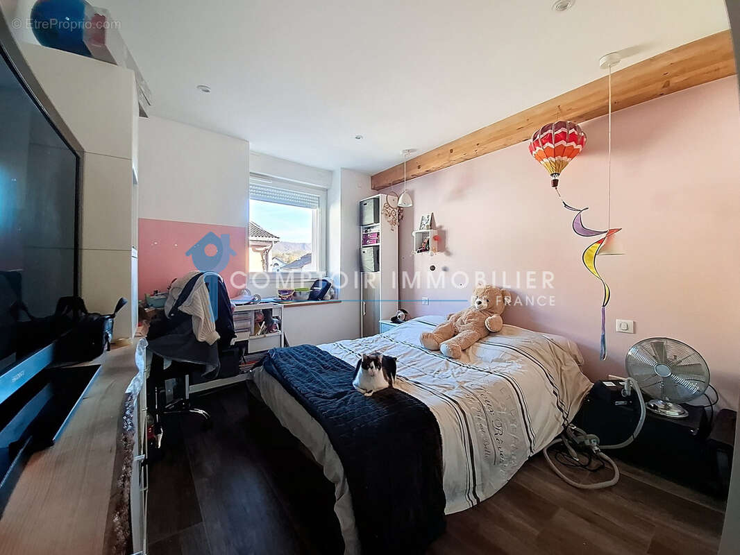 Appartement à RIVES