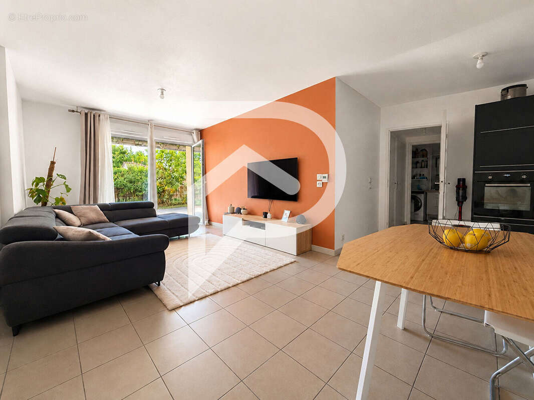 Appartement T3 avec terrasse, jardin et garage - photo 2