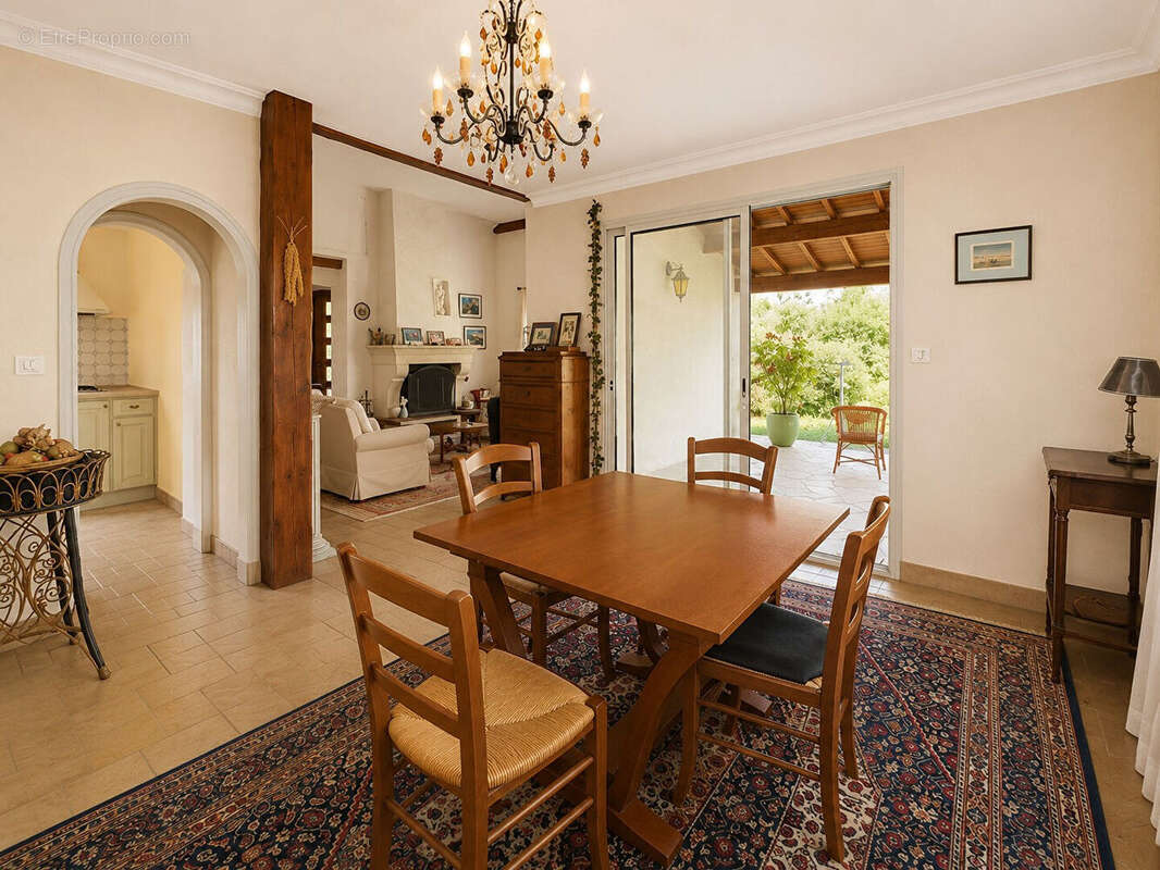 SAUJON  MAISON  de 116m² sur terrain de 1441m² - photo 3
