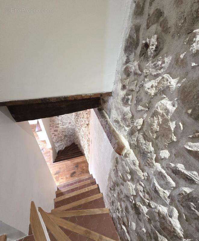 En exclusivité – Le Plan de Grasse  maison de caractère T4 avec jardin et stationnements - photo 9