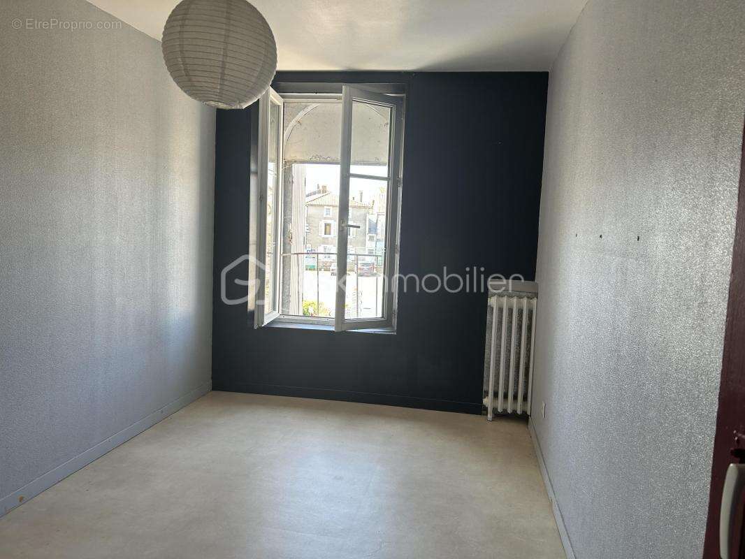 Maison à THENEZAY