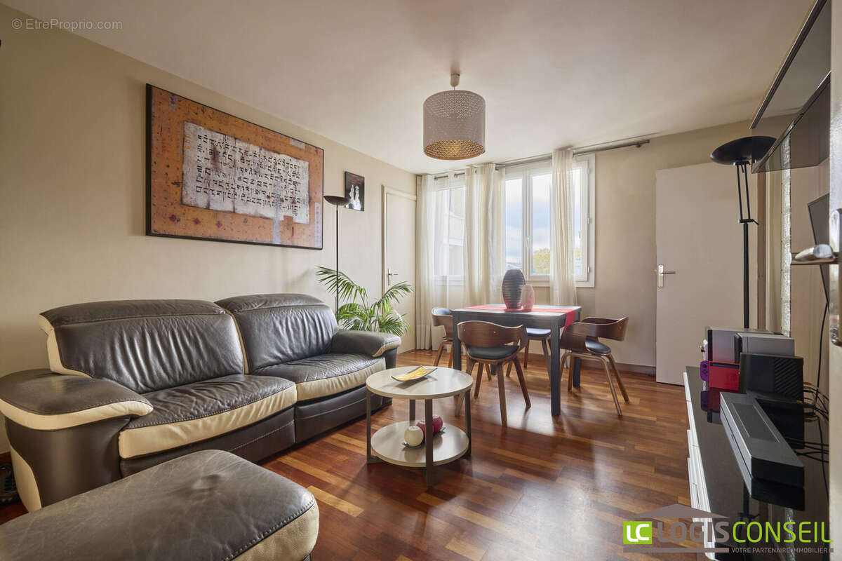 Appartement à BAGNEUX