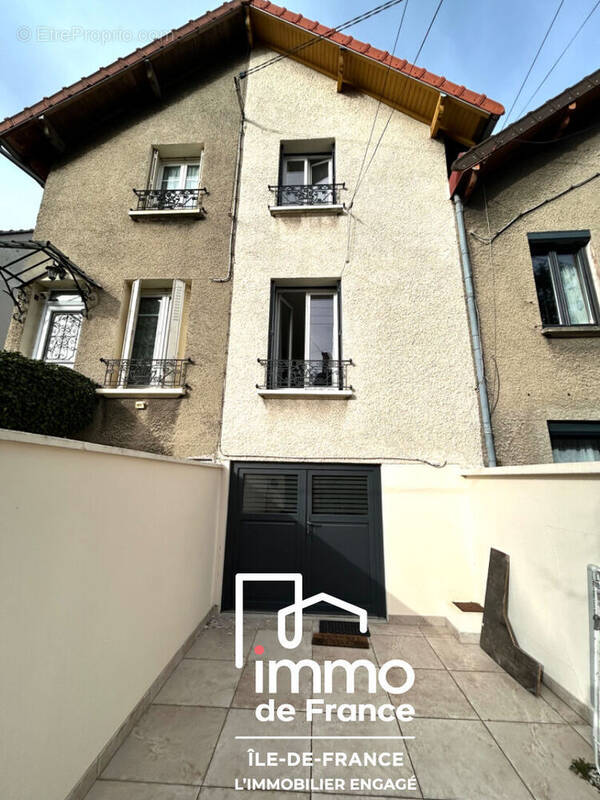 Maison à CHAMPS-SUR-MARNE