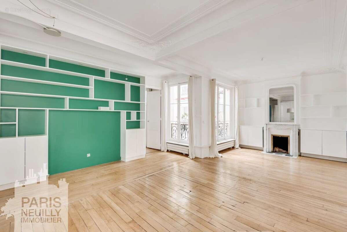 Appartement à PARIS-17E