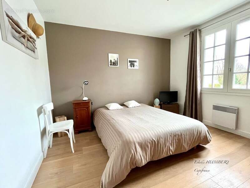 Maison 7 pièces LA JARRIE - photo 6