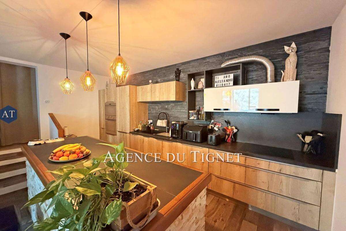 Appartement à SAINT-CEZAIRE-SUR-SIAGNE