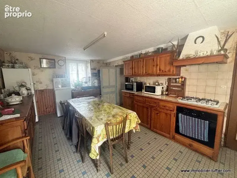 – maison à rénover – 8 000 m² de terrain – 120 m² de dépendance - photo 5