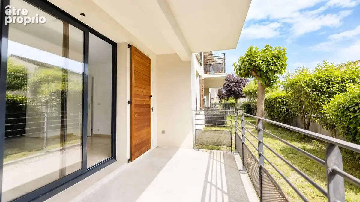 Le Bouscat T2 avec terrasse et parking - photo 6
