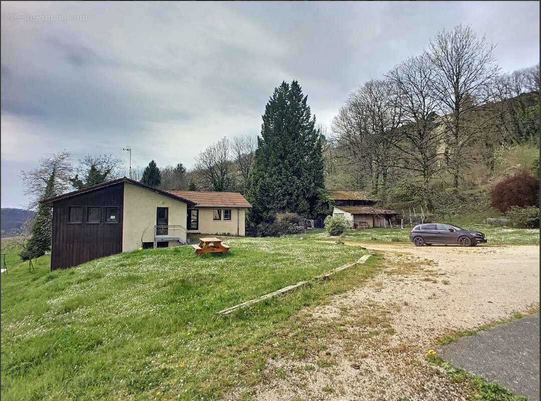 Appartement à BEAULIEU-EN-ARGONNE