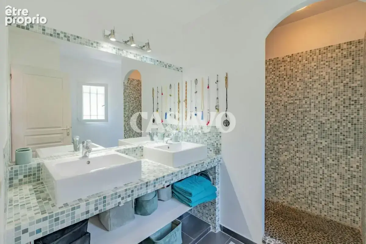 Vente Maison 7 pièces de 201m² - 13860 Peyrolles-en-Provence - photo 18