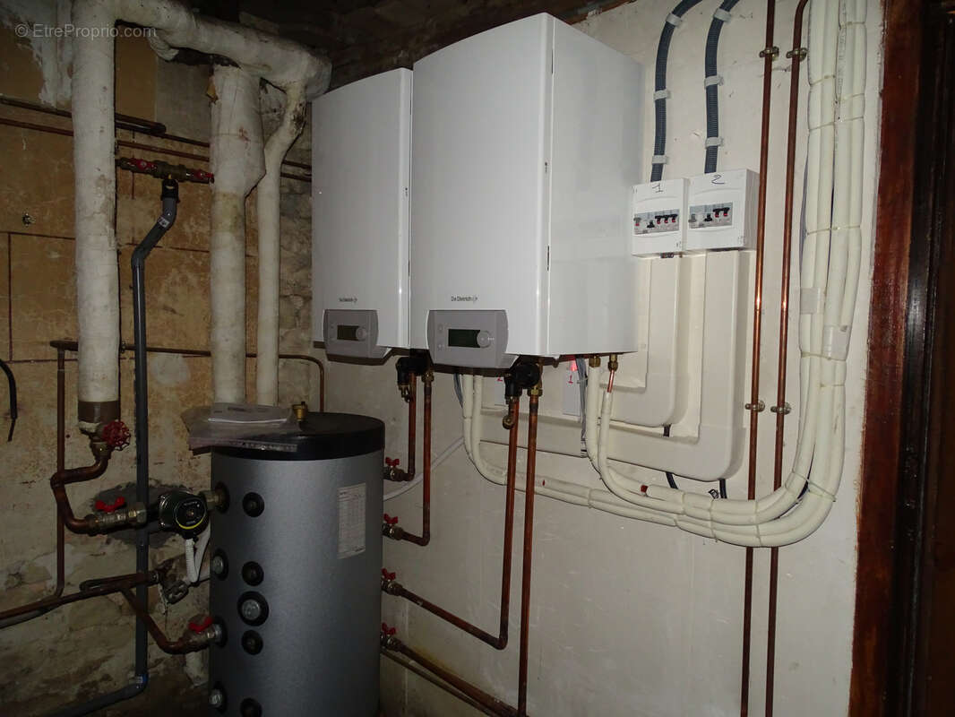 Maison à MONTIGNY-SUR-AUBE