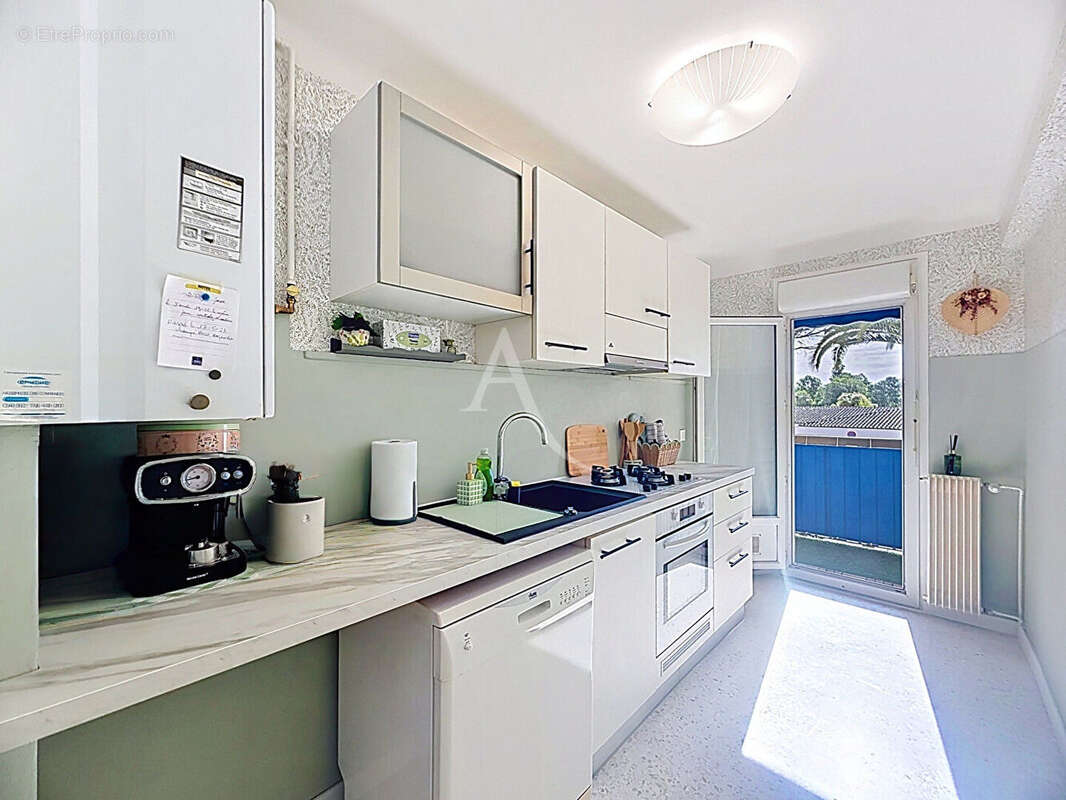 Appartement à MANDELIEU-LA-NAPOULE