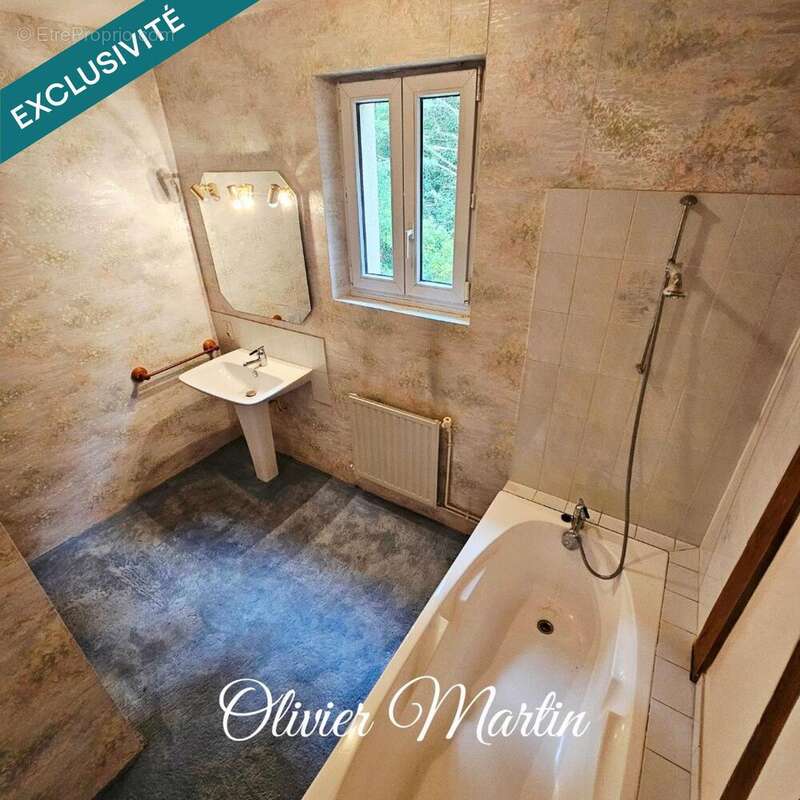 Maison 175 m² à Neuvy-En-Champagne  - photo 9