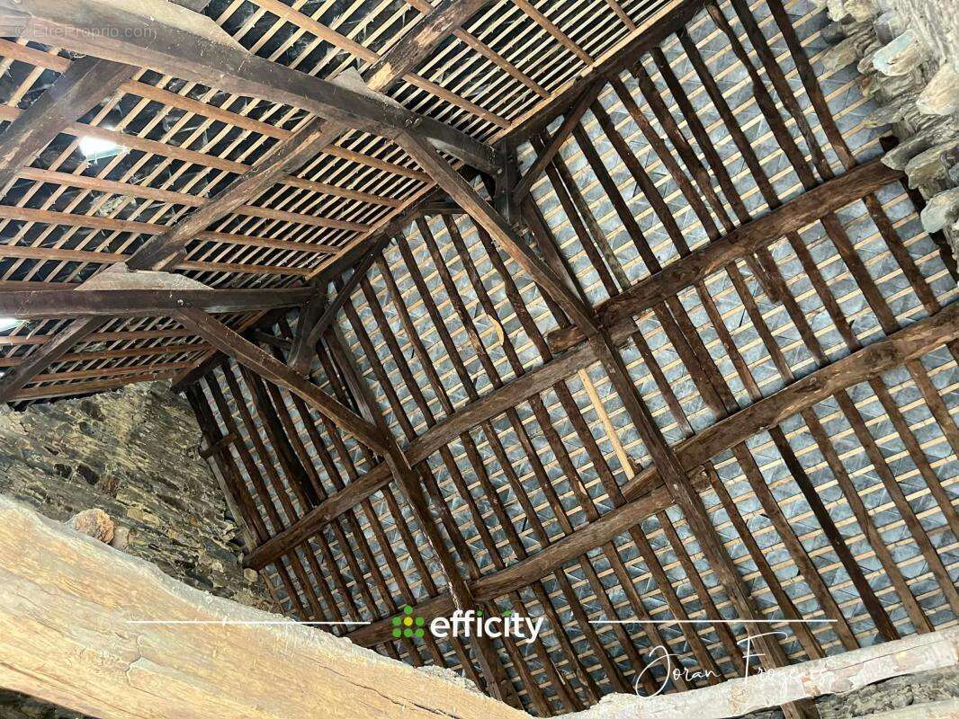 Maison à MESSAC