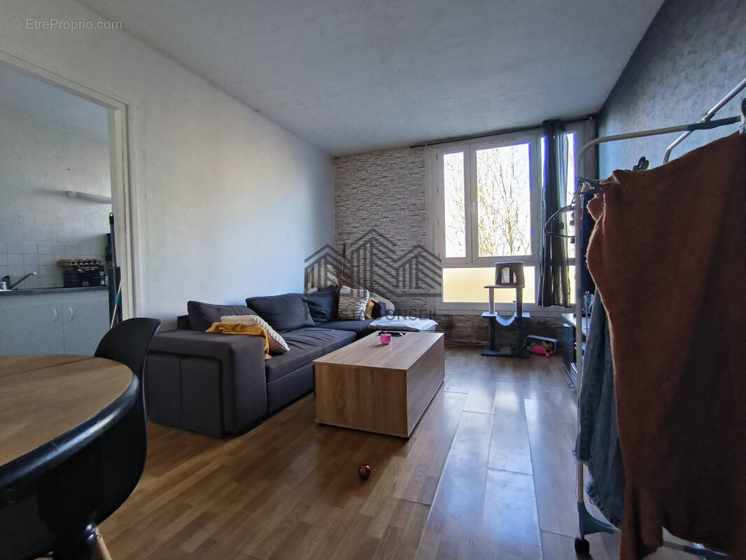 Appartement à SAINT-PIERRE-LES-ELBEUF