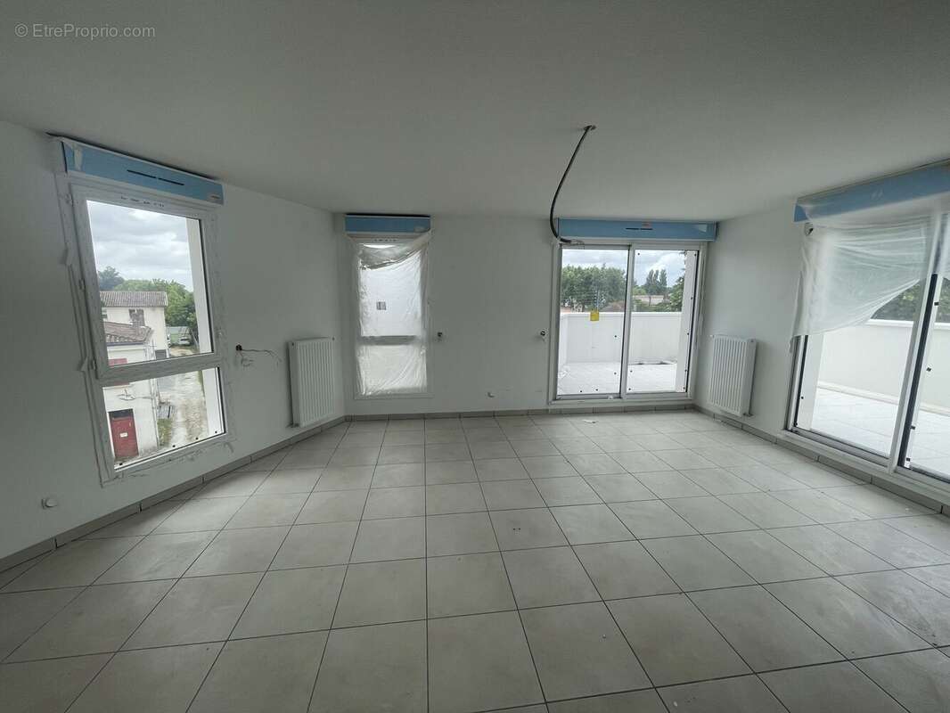 Appartement à SAINT-MEDARD-EN-JALLES