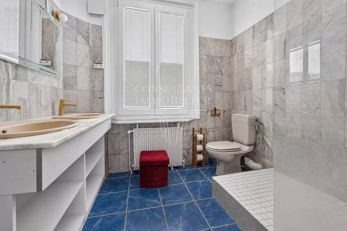 Appartement à PARIS-6E