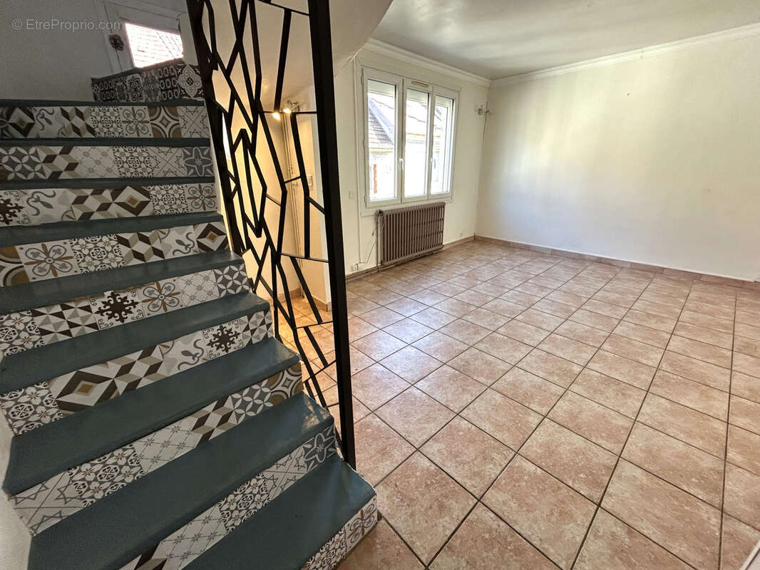 Maison à PONT-SAINTE-MAXENCE