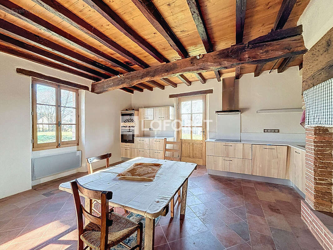 Maison à MONCLAR-DE-QUERCY