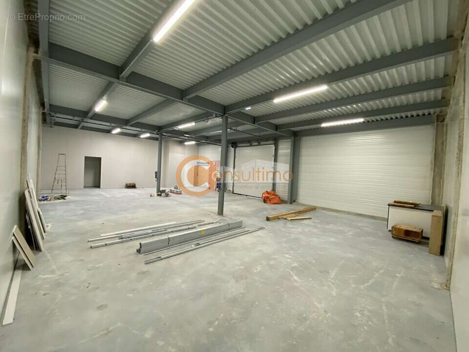 Commerce à SALLEBOEUF