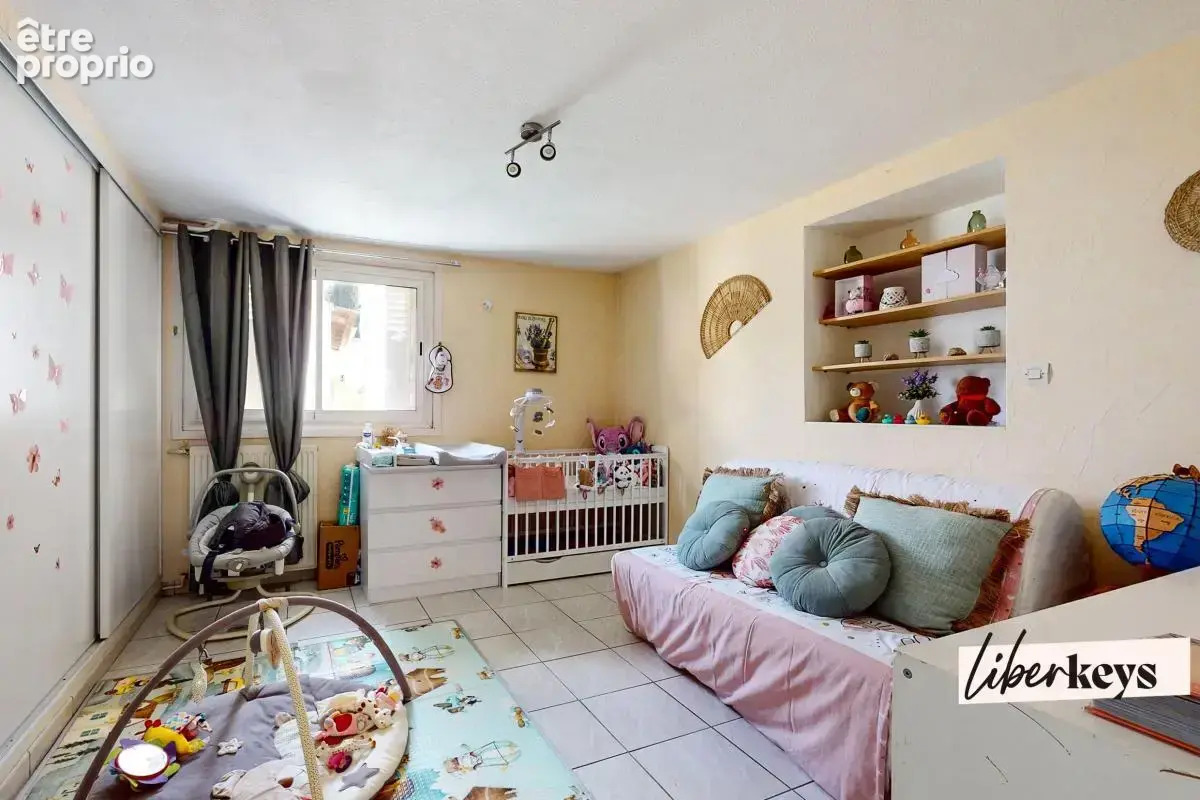199 m²  Maison d’Architecte  Piscine 12 m  4 Chambres  Garage - photo 14