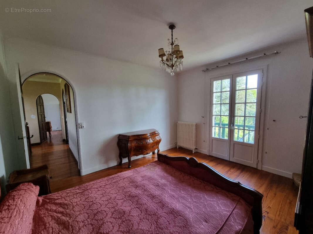 Maison à SAINT-PALAIS