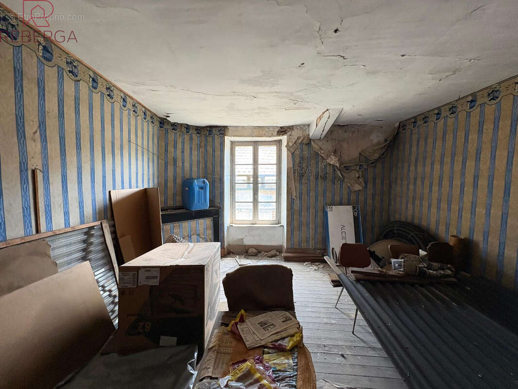 Maison à LACABAREDE