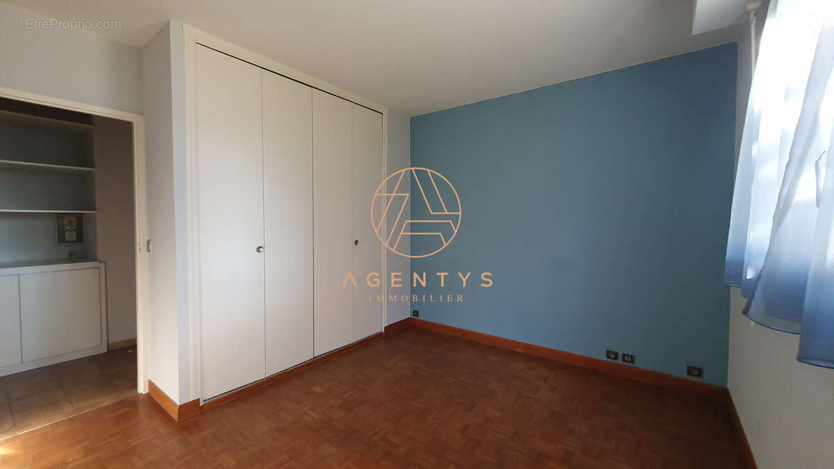 Appartement à LE PERREUX-SUR-MARNE