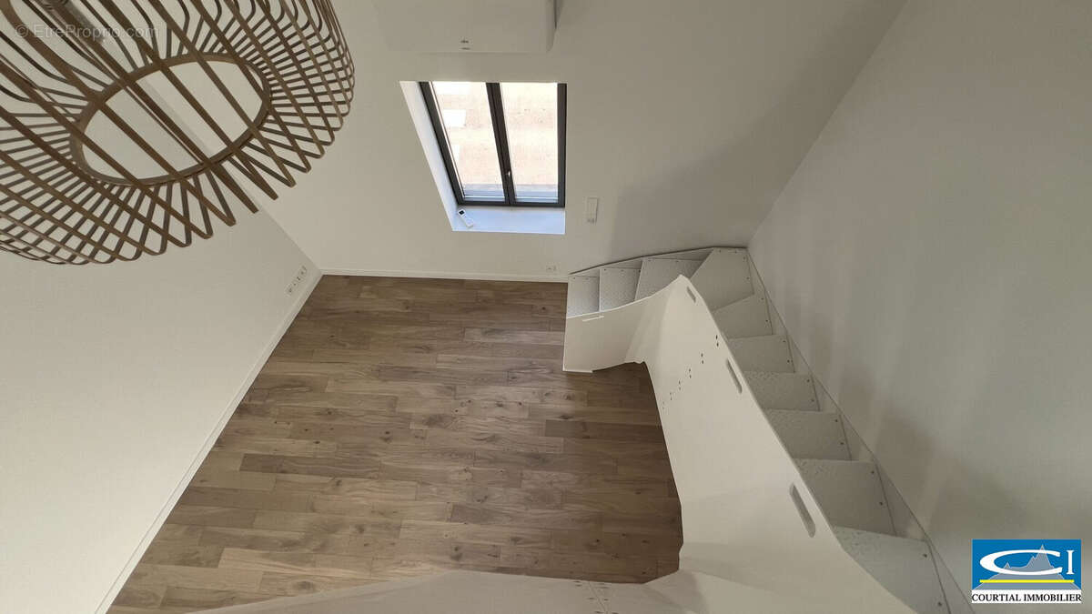 Appartement à TOURNON-SUR-RHONE