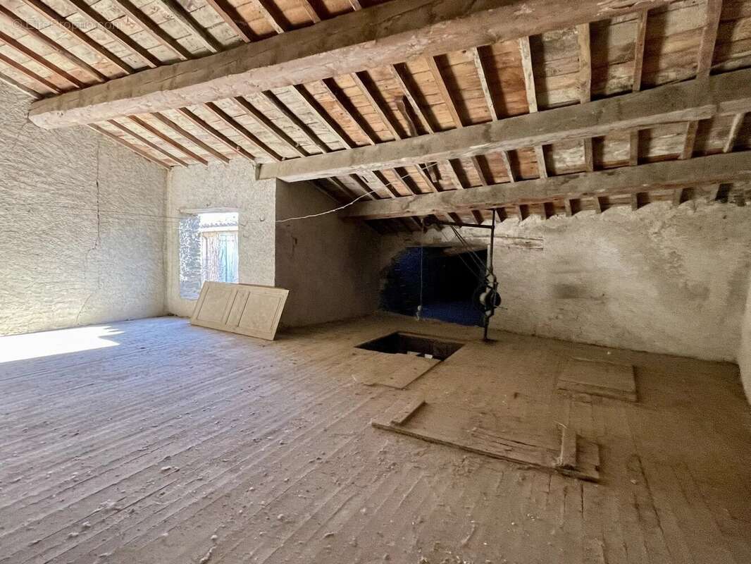 Maison à PEYRIAC-MINERVOIS