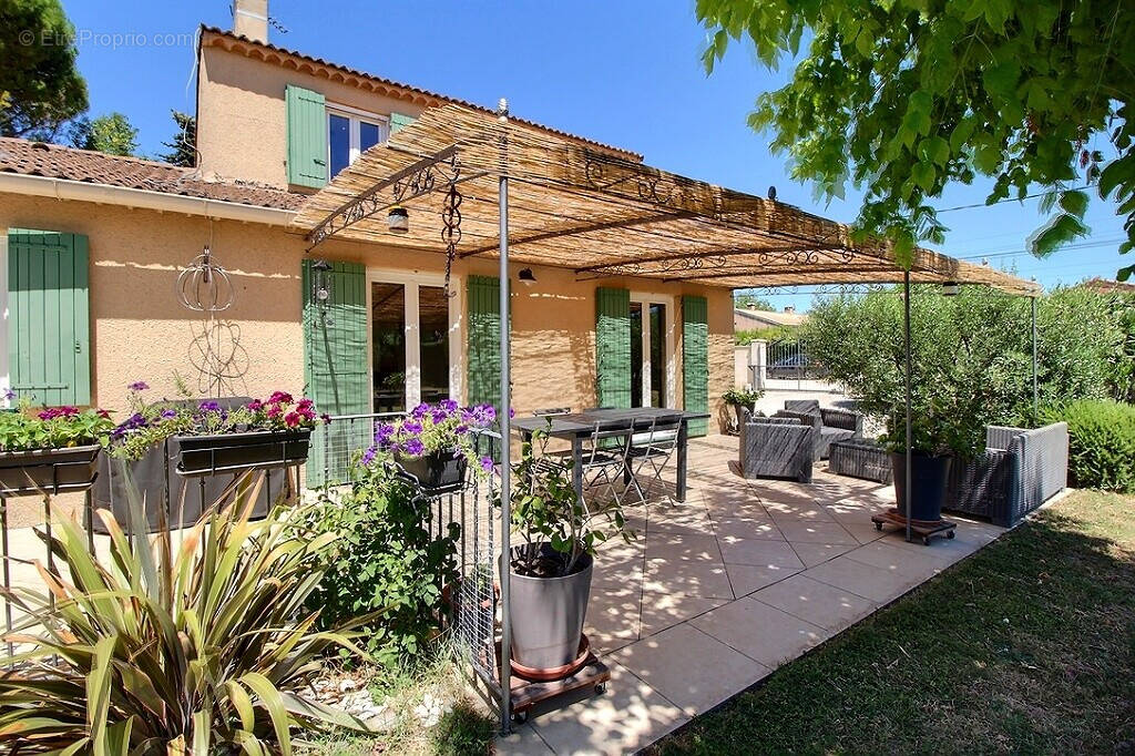 Maison à MAZAN