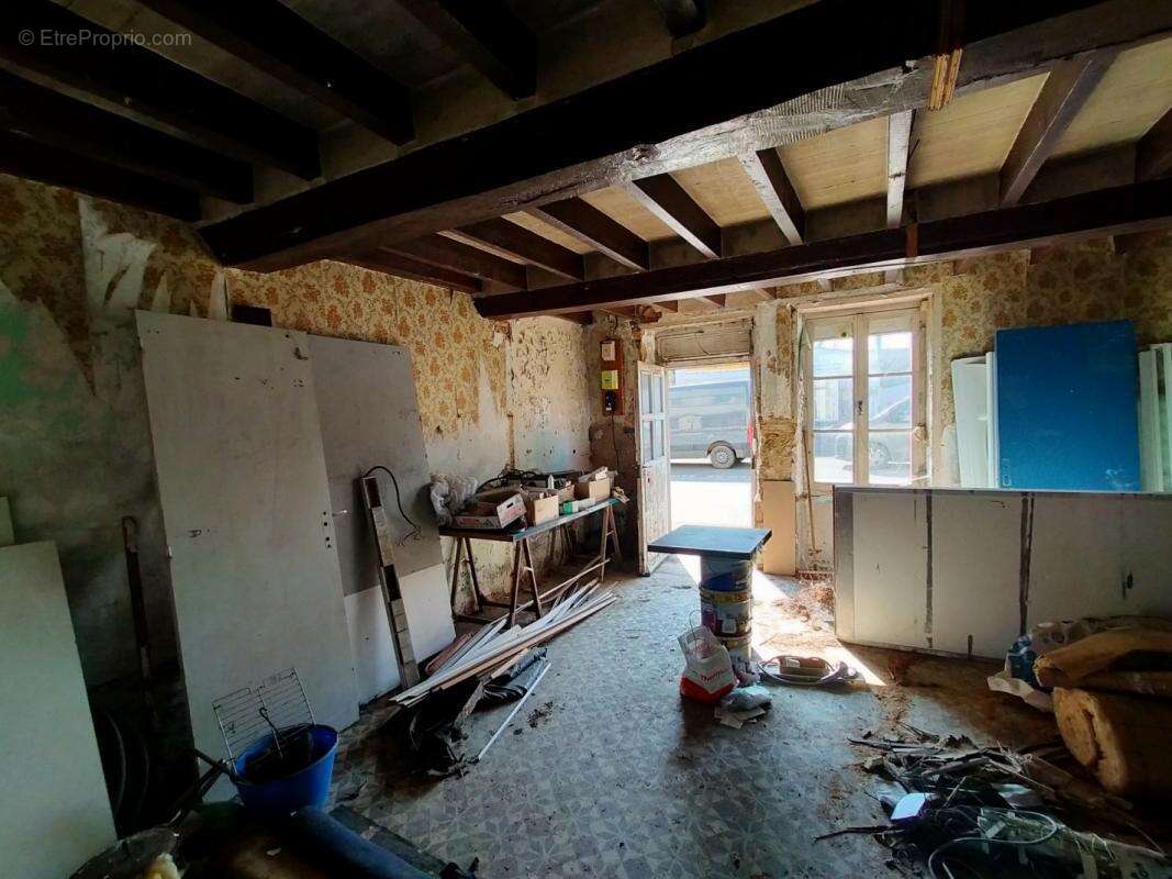 Maison à VILLAINES-LA-JUHEL