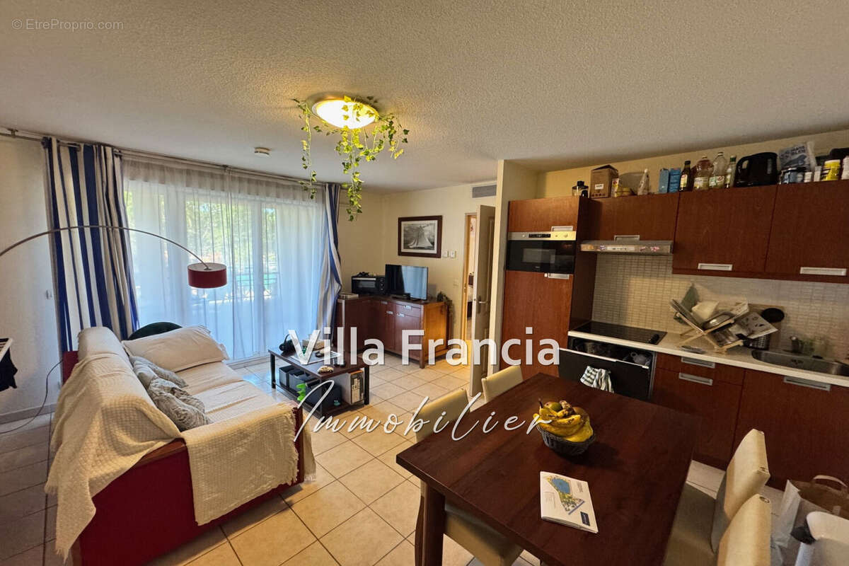 Appartement à MANDELIEU-LA-NAPOULE