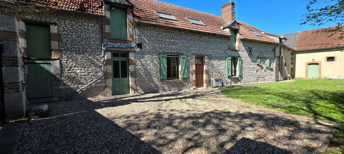 Maison à LORCY