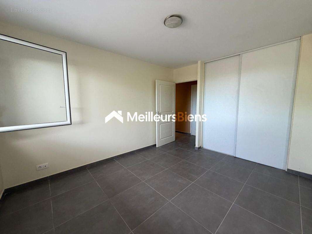 Maison à PETIT-BOURG