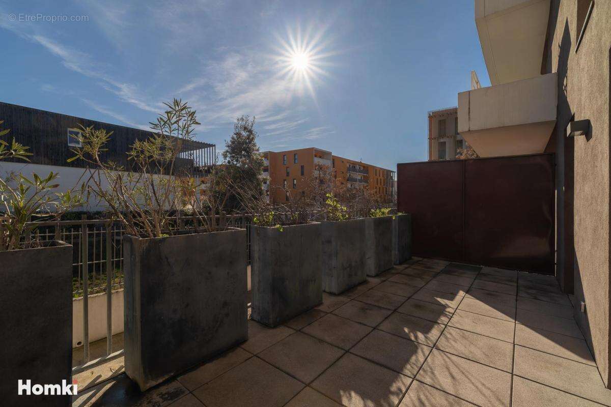 Appartement à JUVIGNAC
