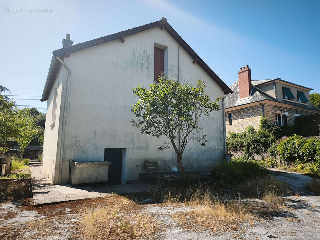 A VENDRE Maison 1930 à NEVERS, 3 pièces, sur sous-sol Combles aménageables 123.000 - photo 3