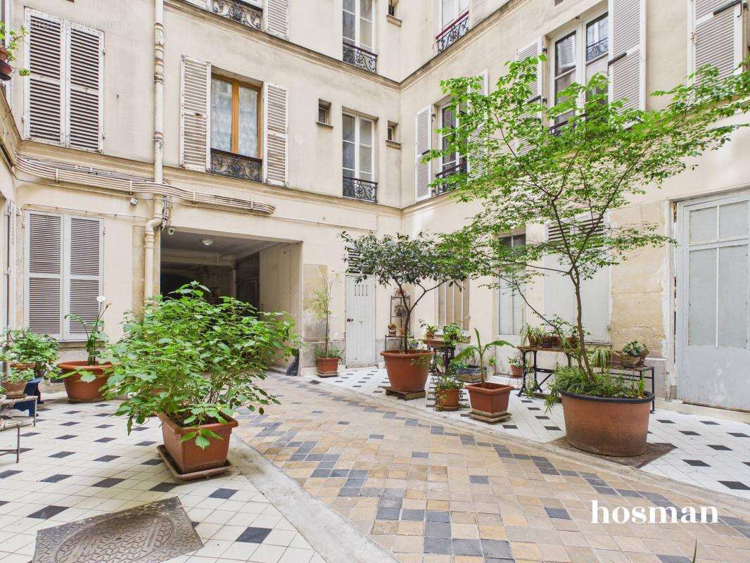 Appartement à PARIS-18E