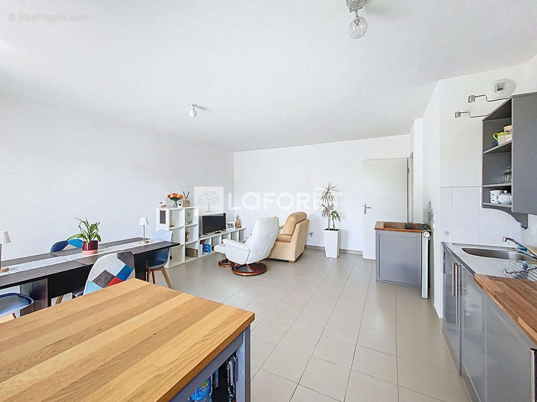 Appartement à VERNEUIL-SUR-SEINE
