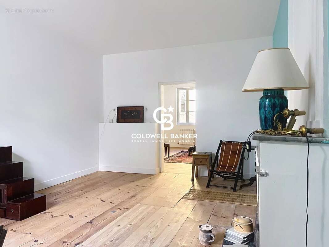 Appartement à SAINTES