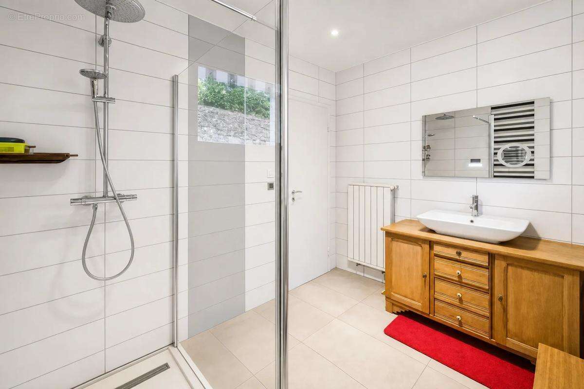 Maison de 6 pièces de 195 m² à Rosteig - photo 14