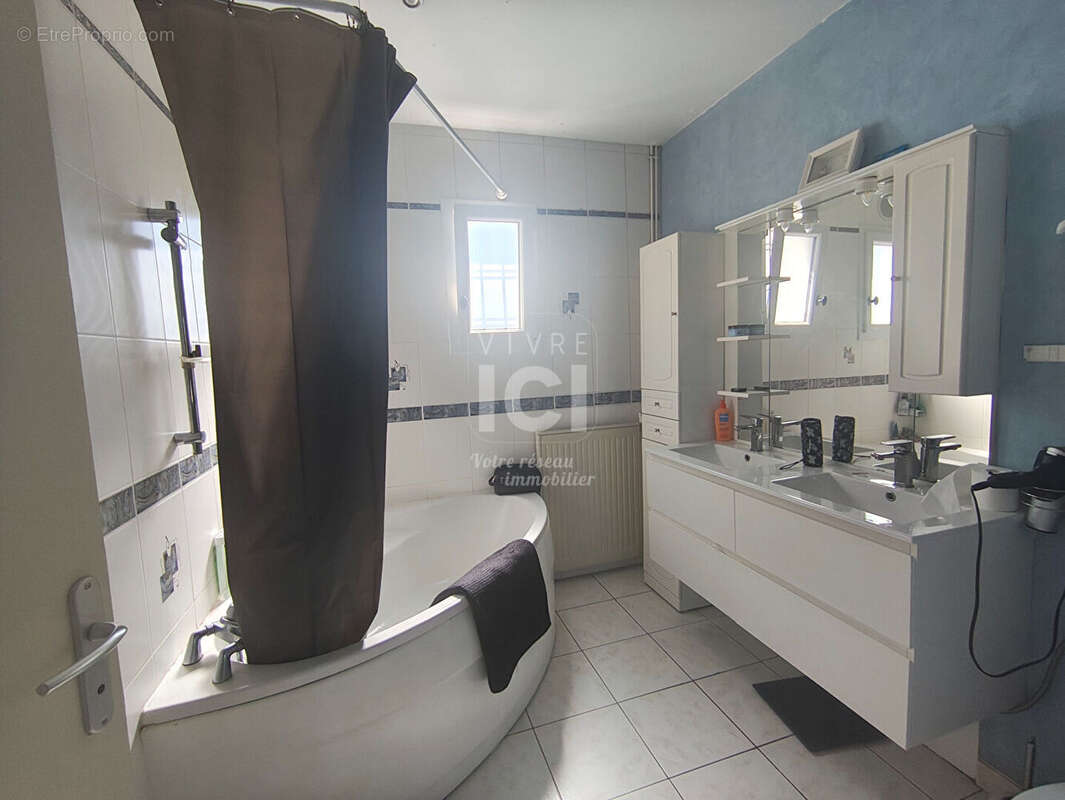 Maison à MURS-ERIGNE