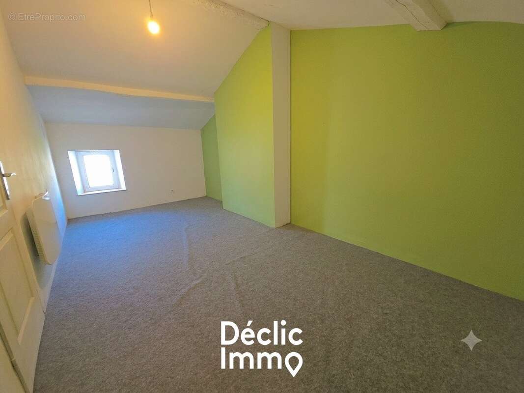 Charmante Maison en Pierre avec Garage et Jardin  A Cherveux - photo 8